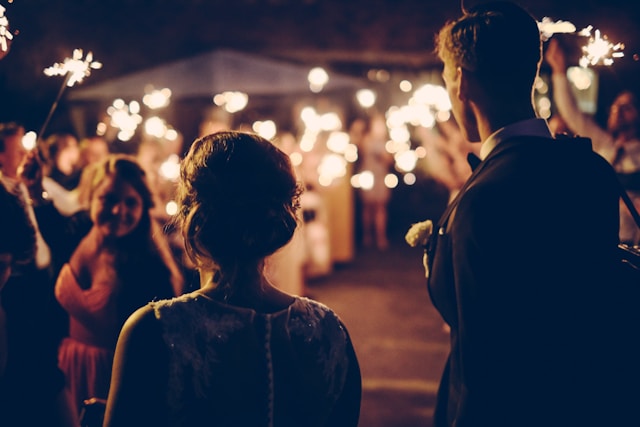 Enhancing Wedding Decor with White Glow Sticks